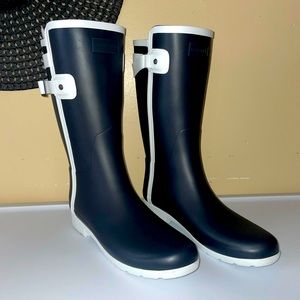 Navy Contrast Hunter Boots